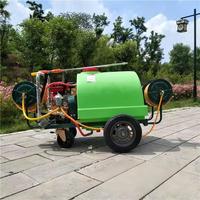 Pulvérisateur à moteur thermique 300L, pulvérisateur manuel à chariot avec seau de 300L pour travaux en verger