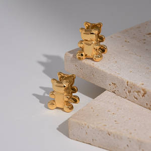 Myneck Bijoux Uniques Boucles <span class=keywords><strong>d</strong></span>'Oreilles Créoles Bohèmes en Acier Inoxydable Plaqué <span class=keywords><strong>Or</strong></span> 18K Style Coréen Tendance Cadeau Mignon pour Couple <span class=keywords><strong>Ours</strong></span> Doré - Product Image 5