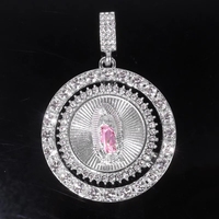 Pendentif Notre-Dame de Guadalupe glacé, plaqué or 14 carats, alliage de zinc, émail coloré, entièrement serti de zircone cubique, médaillon rotatif, cadeau religieux hip-hop