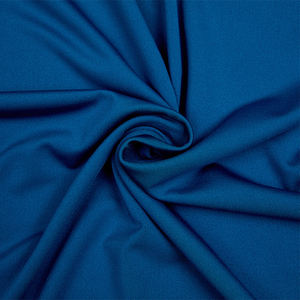 Vêtements de protection solaire UPF 50+ en gros pour l'été, le surf et les activités de plein air – Fabrication sur mesure, séchage rapide, manches longues, quart de zip, en soie - Product Image 5