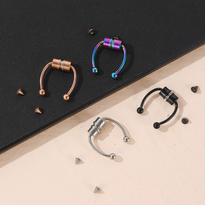 VKME Bijoux de <span class=keywords><strong>piercing</strong></span> pour le nez, Faux <span class=keywords><strong>anneau</strong></span> de nez en fer à cheval pour septum, Ensemble d'anneaux de nez magnétiques dorés sans perçage - Product Image 1