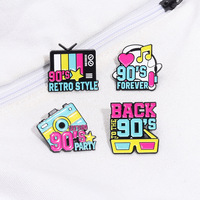 Coloré 90s TV caméra lunettes de soleil dessin animé motif forme à la mode mode métal broche revers Badges drôle bijoux broche