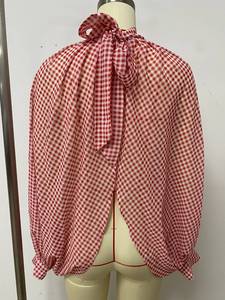 Camicetta Trasparente con Stampa Leopardata 2026 da Donna, Top a Maniche Lunghe con Collo Alto e Dettaglio Catena di Perle, Ideale per Feste e Clubwear, Crop Top - Product Image 4