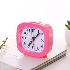 นาฬิกาปลุก QUARTZ 2020 โต๊ะ & ตาราง Analog ควอตซ์ราคาถูกเด็กนักเรียนเข็มพร้อม Backlight สำหรับ Home Office ห้องนอน - Product Image 2