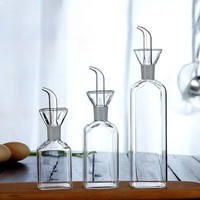 L pot minyak kaca borosilikat tinggi dengan timbangan di botol dapur dan toples