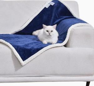 Manta Impermeable Gruesa de Franela para Mascotas, Cama Suave y Cálida para Perros, Cojín Portátil para Mascotas para Viajes en Vehículo - Product Image 4