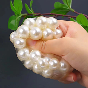 Balles anti-stress géantes de 10 cm, jouets sensoriels perlés à presser pour soulager l'anxiété chez les garçons et les filles atteints de TDAH et d'autisme - Product Image 3