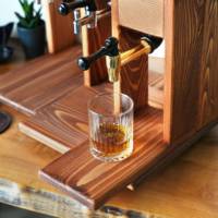 Bouteille de vin en bois Offres Spéciales Distributeur de whisky en bois personnalisé Distributeur de liqueur de carte personnalisé Distributeur de vin