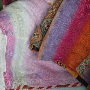 Edredón bordado hecho a mano de kantha, precio increíble con descuento de la india, venta al por mayor - Product Image 3