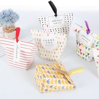 Beaucoup de Modèle Pliable Boîte De Bonbons De Mariage avec Ruban Boîte Cadeau Emballage De Boîte Personnalisée