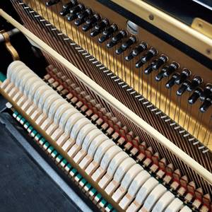 Piano Vertical U1D Usado Importado de Japón, Tono Cálido, Serie U1 Vintage, Piano Acústico para Entrenamiento de Estudiantes - Product Image 6