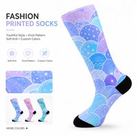 Chaussettes longues de sport personnalisées OEM, sans couture, respirantes, à séchage rapide, absorbant la transpiration, résistantes aux déchirures, imprimées numériquement, pour l'automne