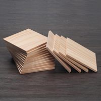 Blocs et carrés en bois vierges pour l'artisanat et la création