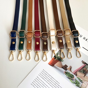 สายกระเป๋าหนังหลากสีพร้อมหัวเข็มขัดโลหะสีทองและตะขออุปกรณ์เสริมกระเป๋า DIY อเนกประสงค์สำหรับจัดแต่งทรงผม - Product Image 1