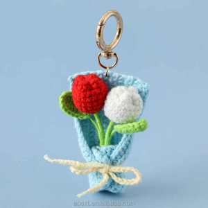 Sáng Tạo Crochet Tulip bó hoa Keychain dễ thương trang trí đối tượng cho các trường học Túi đám cưới và kỷ niệm nghệ thuật Deco phong cách mặt dây chuyền - Product Image 4