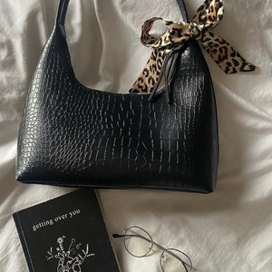 Custom Vegan Leather Eco Storage Portable Elegant Luxury Gift Storage Metal Buckle Accessories Ladies Flower Decor Shoulder <strong>Bag</strong> - Product Image 5