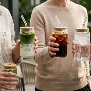 <span class=keywords><strong>Vasos</strong></span> Transparentes <span class=keywords><strong>de</strong></span> Vidrio Borosilicato Resistentes al Calor y al Frío, en Forma <span class=keywords><strong>de</strong></span> Lata, con Tapas <span class=keywords><strong>de</strong></span> Bambú y Pajitas - Product Image 4