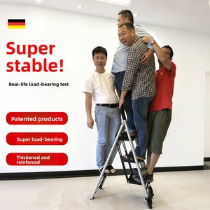 Échelle pliante moderne en alliage d'<span class=keywords><strong>aluminium</strong></span> à <span class=keywords><strong>marches</strong></span> <span class=keywords><strong>larges</strong></span> de 2 à <span class=keywords><strong>4</strong></span> <span class=keywords><strong>marches</strong></span> avec roues pour l'utilisation en entrepôt et en supermarché - Product Image 4