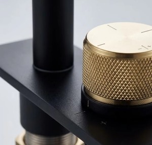 Robinet de <span class=keywords><strong>cuisine</strong></span> intelligent cascade noir mat en acier inoxydable 304 avec douchette extractible pour la maison, l'hôtel, vente en gros, projets OEM ODM - Product Image 3