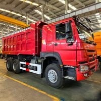 Construction robuste gauche droite Drive19 m3 auto chargement 6x4 8x4 6x6 Sinotruk Howo camion à benne basculante