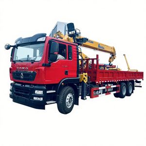 Camion-grue Sinotruk, grue à flèche Xugong de 12 tonnes à 4 sections, machinerie de levage spéciale pour la construction routière et ponteuse - Product Image 1