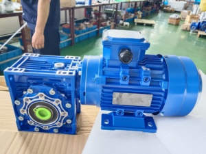 Motor de inducción eléctrico trifásico de bajo voltaje con engranaje de tornillo sin fin para RV, modelo YE2-90S-4, 1.1kW 1.5HP 1460rpm, alternador asíncrono trifásico de CA - Product Image 6
