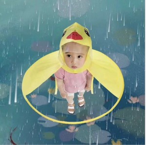 Impermeabile UFO per bambini OEM, mantella antipioggia a forma di anatra gialla, impermeabile per bambini dell'asilo per giocare sotto <span class=keywords><strong>la</strong></span> pioggia - Product Image 3