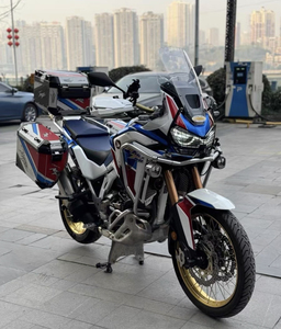 Utilisé pour <span class=keywords><strong>la</strong></span> Benelli TRK251 de 2019. 251cc. Moto d'aventure d'occasion de haute qualité - Product Image 2