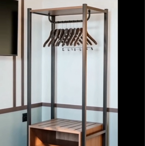 Armoire autoportante en placage de noyer avec cadre métallique noir, système d'organisation de rangement stable et robuste, idéale pour appartement locatif et Airbnb - Product Image 3