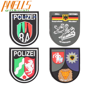 <span class=keywords><strong>Patch</strong></span> en PVC souple AWELLS Factory Custom 3D Embossed German Polizei Berlian avec fermeture auto-agrippante, unité spéciale Justiz, <span class=keywords><strong>patch</strong></span> tactique en PVC - Product Image 3