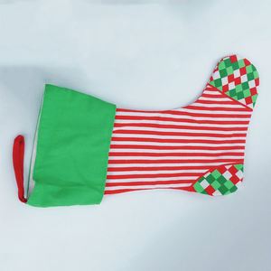 Calcetín Navideño Personalizado de Boutique con Rayas Onduladas, Bordado, Cuadros y Puntos para Decoración del Hogar - Product Image 6