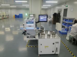 Machine de comptage visuel VisCount Low Drop VBP224 avec convoyeur horizontal et protection contre les dommages pour pièces en laiton - Product Image 4