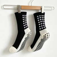 Chaussettes de sport en coton mélangé respirant à col rond, tricotées, avec propriétés antidérapantes pour le football et le basketball