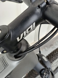 Vélo de montagne électrique KCLAMBER 27,5 pouces avec moteur arrière de 250 W, frein à disque hydraulique, vélo électrique 8 vitesses avec batterie amovible - Product Image 2