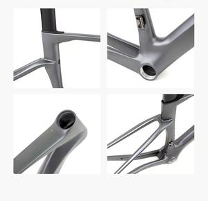 Vélo de route en fibre de carbone 3K à module élevé Aero CYCLONE-3rd avec câbles entièrement intégrés pour la course professionnelle - Product Image 5