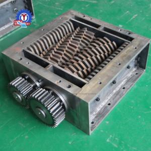 Trituratore Eurasia a doppio albero per il riciclaggio di plastica e gomma, trituratore per carta ondulata, <span class=keywords><strong>mini</strong></span> trituratore per carta - Product Image 1