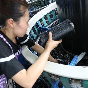 农业温室黑色塑料花园防草膜布杂草垫卷机 - Product Image 5