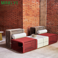 Vente en gros Ensembles de canapés d'extérieur en rotin à combinaison gratuite et table basse Ensembles de meubles de jardin pour hôtel Ensembles de chaises imperméables pour le patio