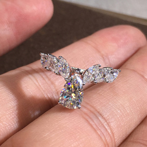 Anello a Goccia a Forma di Pera per Donne, Elegante Accessorio da Dito per Proposte e Feste, Regalo di Moda - Product Image 6