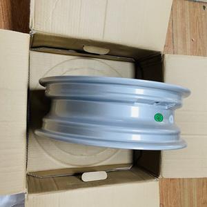 Rines inteligentes de 15 pulgadas, 3 orificios, multirradio, de una pieza, para automóvil de pasajeros - Product Image 2