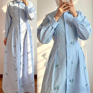 Nuevo estilo de vestido maxi musulmán con cuello vuelto y lazo en la cintura, vestido Abaya modesto con estampado de rayas. - Product Image 3