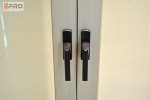 ตู้ครัวอลูมิเนียมกระจกสีดำดีไซน์ประตูบานเลื่อน Kia - Product Image 4