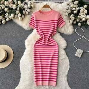 Vestido de punto de playa a rayas de verano cuello redondo manga corta Chic Hotsweet Slim Sundress Streetwear Y2K Bodycon Midi Dress - Product Image 5