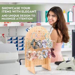 Espositore <span class=keywords><strong>per</strong></span> gioielli in legno 30x40 cm, colore naturale, organizer da scrivania <span class=keywords><strong>per</strong></span> collane, elastici <span class=keywords><strong>per</strong></span> capelli, bracciali, con struttura in legno massello - Product Image 1