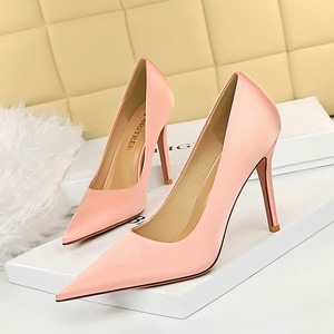 Novedad 2025, Zapatos de Tacón de Alta Calidad con Logotipo Personalizado al por Mayor, Zapatos Cómodos y Modernos para Mujer - Product Image 2