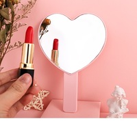Mini miroir cosmétique en forme de cœur portable à main avec option de personnalisation-cadeau pour les amoureux de la beauté
