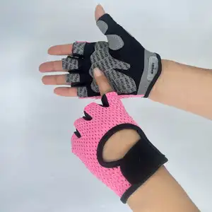 Half-Finger Gym No-Slip Fitness Exercise Microfiber Fabric Silicone Padded Palm Protection Weightlifting/Pull Ups/Cycling Gloves