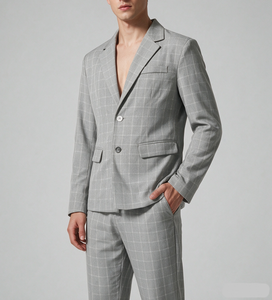 Nuovo Arrivo: Completo da Uomo per Affari, Grigio Chiaro a Quadretti, Risvolto Classico, Due Bottoni, Tasche con Patta, Pantaloni a Vita Piatta - Product Image 1