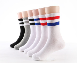 Calzini sportivi da scuola per bambini a due strisce calzini da equipaggio traspiranti e accoglienti in cotone - Product Image 1