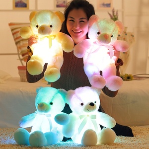 Ours en peluche lumineux style cravate avec lumière LED intégrée et fonction de scintillement, petit cadeau de festival - Product Image 1